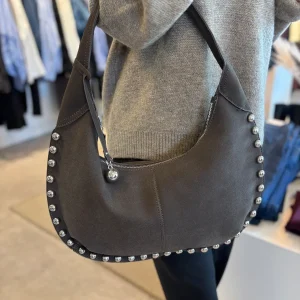 35-4426-9 Väska nitar, rundad