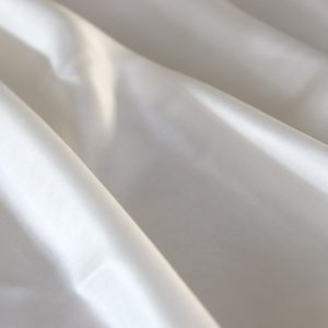 Underlakan siden 170×250 cm natur 10 Momme